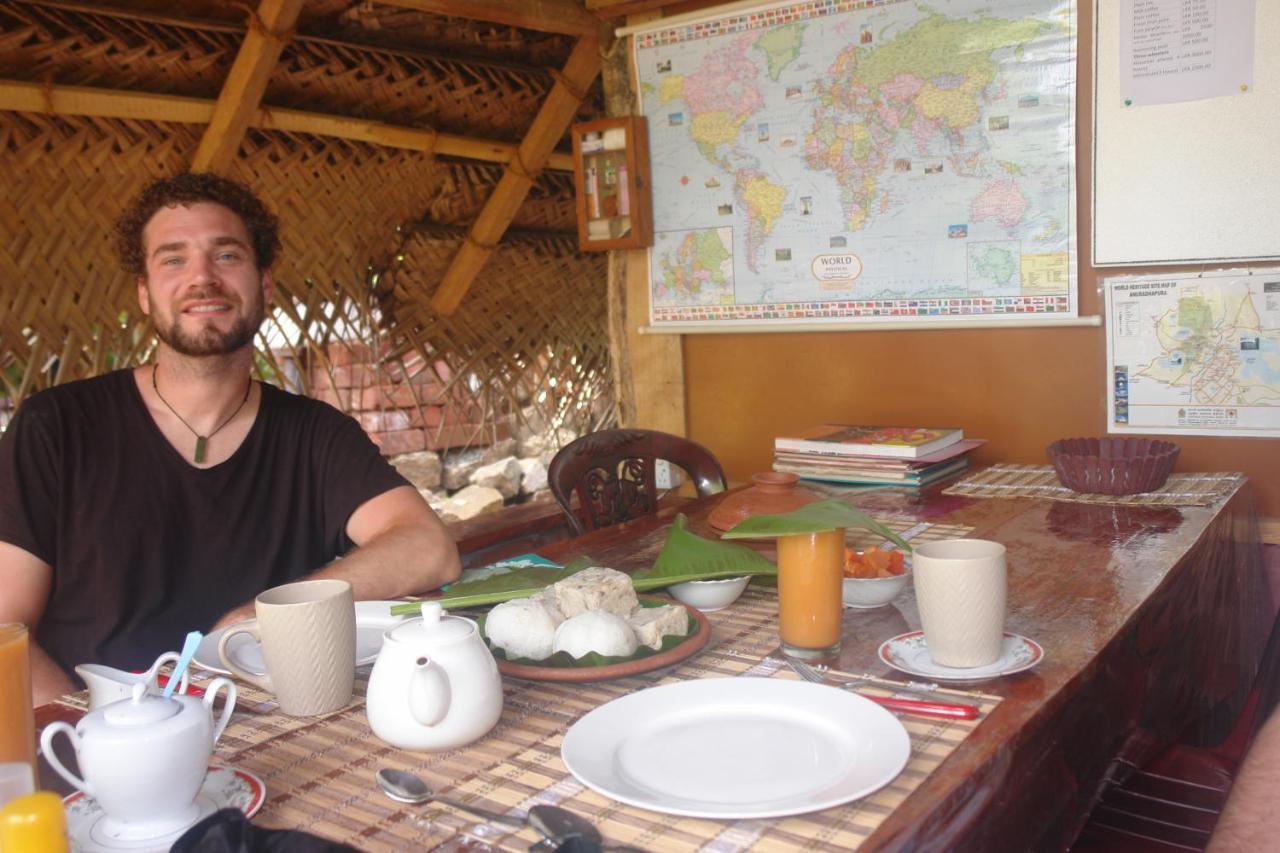 Homestay Camping Anuradhapura Exteriör bild